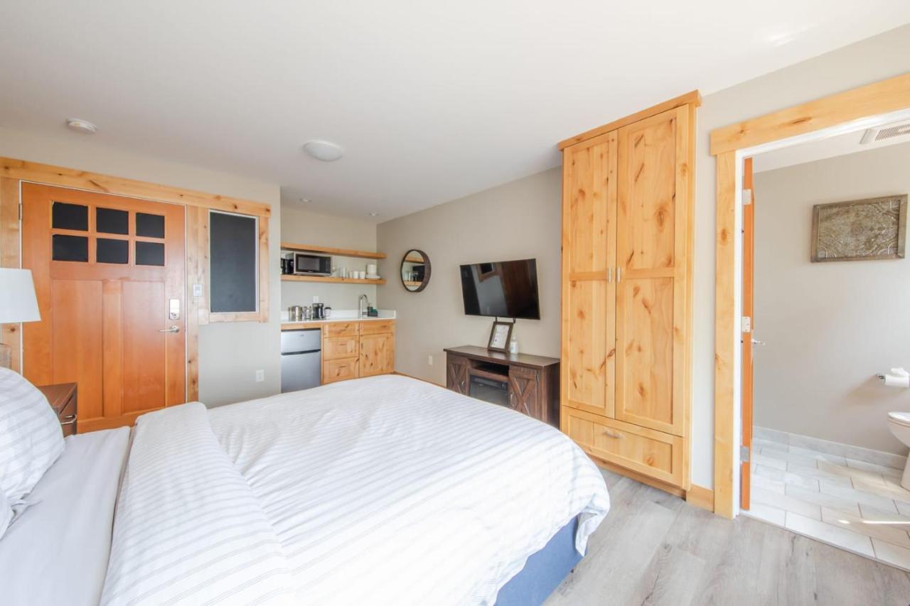Lakeside Hotel Room #2 In キングスビーチ エクステリア 写真